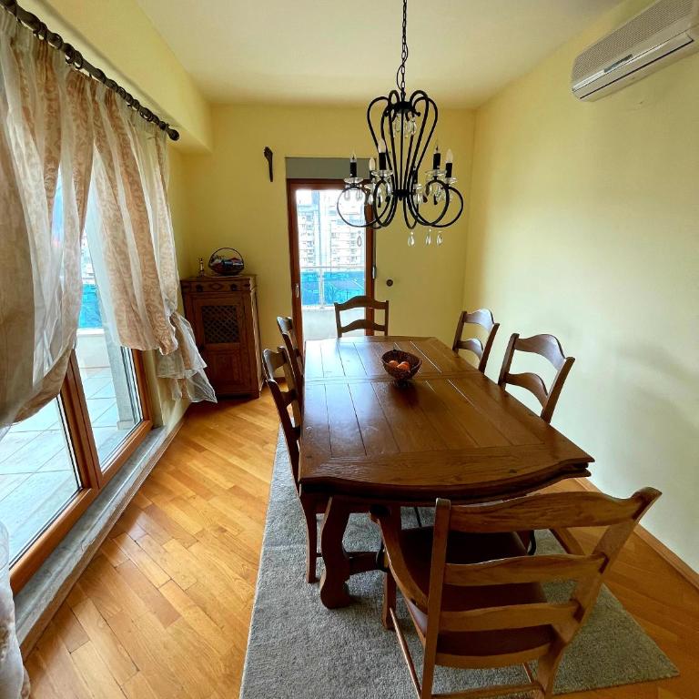 Central Rusitc Apartment - Two-Bedroom Apartment - 8