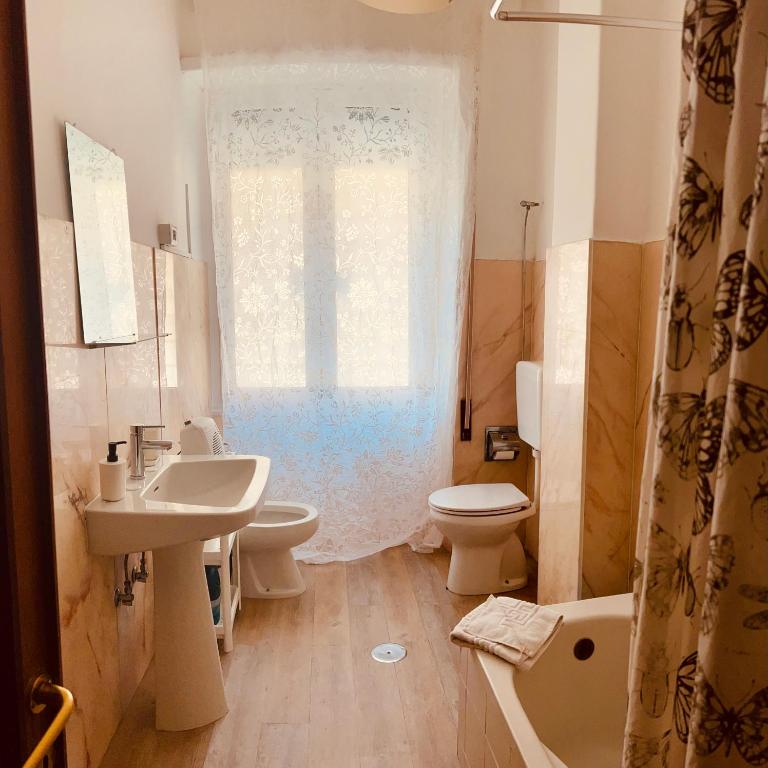 A casa di Bi - Camera Matrimoniale con Bagno Privato Esterno - 3