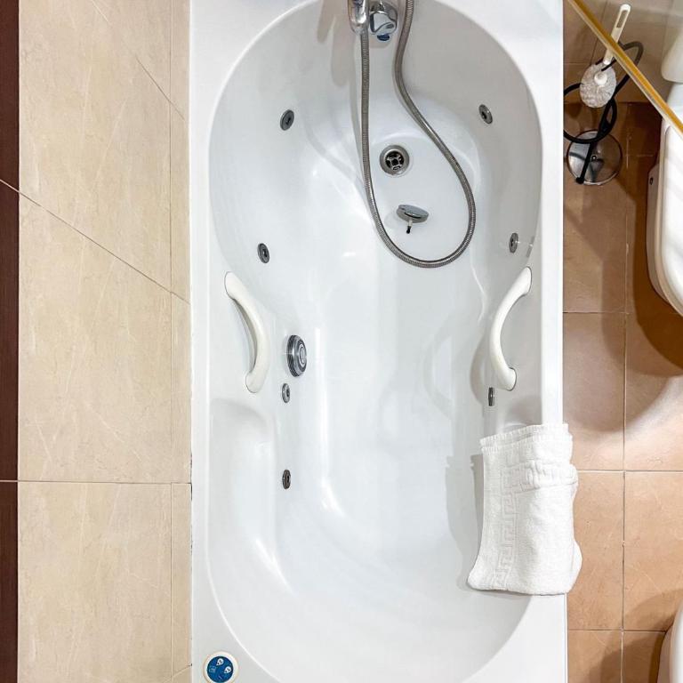 A orillas del Guadalquivir - Apartamento de 2 dormitorios - 4