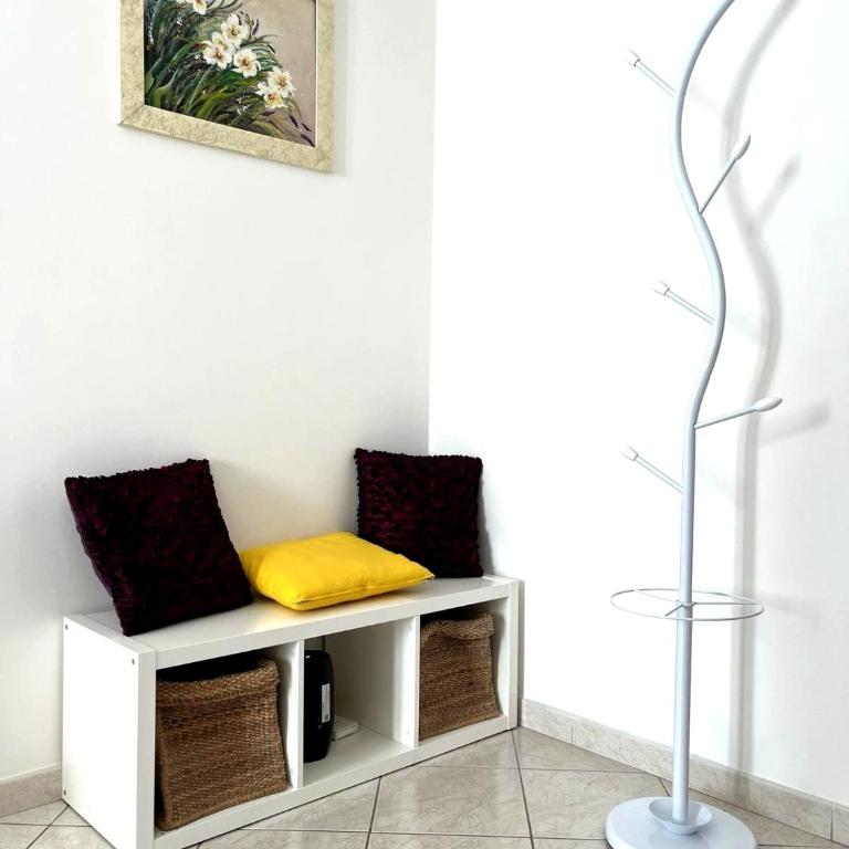 Flowerence - One-Bedroom Apartment - 3