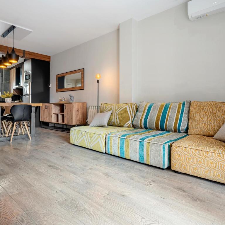 Precioso apto, con piscina en puerto de Cambrils, wifi y parking incluido - Apartamento de 2 dormitorios - 34