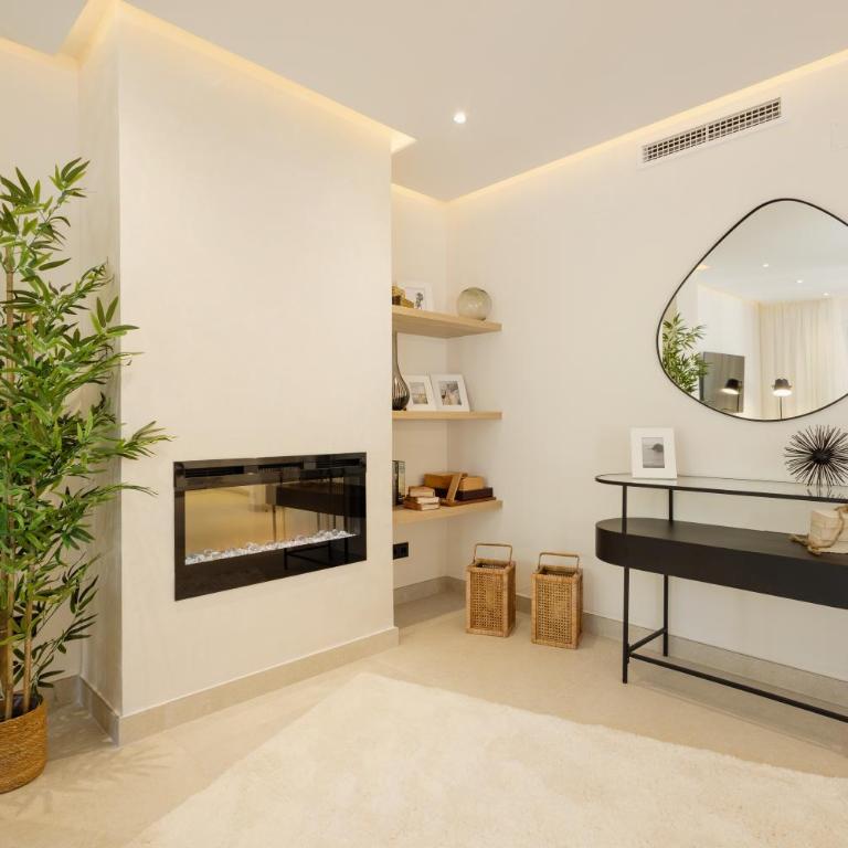 Apartment in Marbella near Golf and Beach - Three-Bedroom Apartment - 12