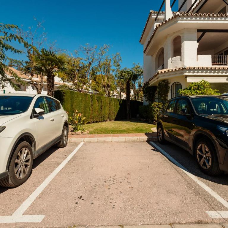 Apartment in Marbella near Golf and Beach - Three-Bedroom Apartment - 7