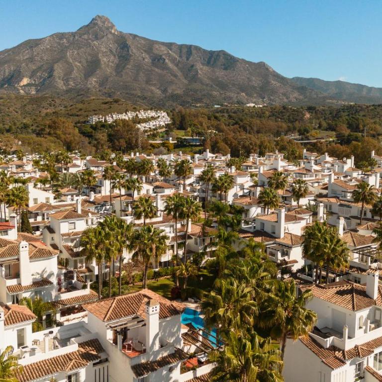 Apartment in Marbella near Golf and Beach - Three-Bedroom Apartment - 9