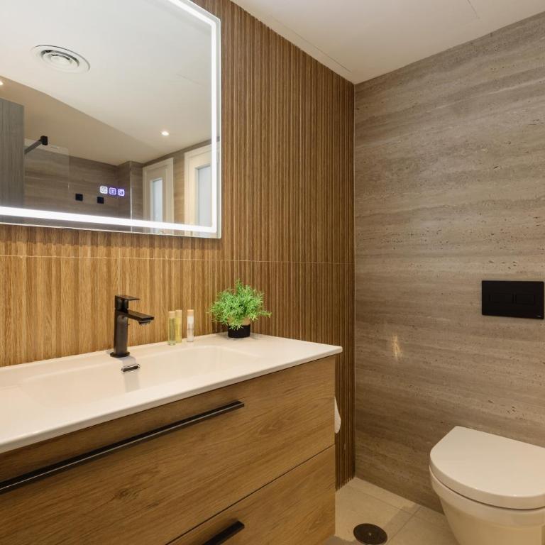 Apartment in Marbella near Golf and Beach - Three-Bedroom Apartment - 5