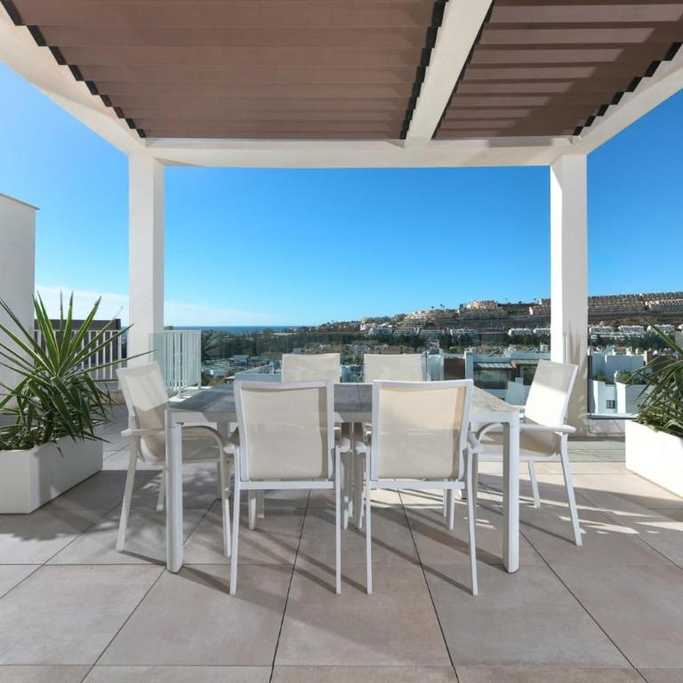 Luxury 4-Bedroom Penthouse with Panoramic Sea Views in La Cala de Mijas - Apartamento - 3