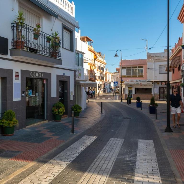 Luxury 4-Bedroom Penthouse with Panoramic Sea Views in La Cala de Mijas - Apartamento - 31