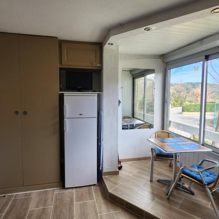 Studio Garrigues Gréoux les bains curistes Thalatherme - Apartment mit 1 Schlafzimmer - 12