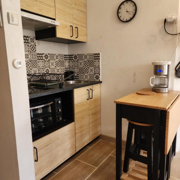 Studio Garrigues Gréoux les bains curistes Thalatherme - Apartment mit 1 Schlafzimmer - 7