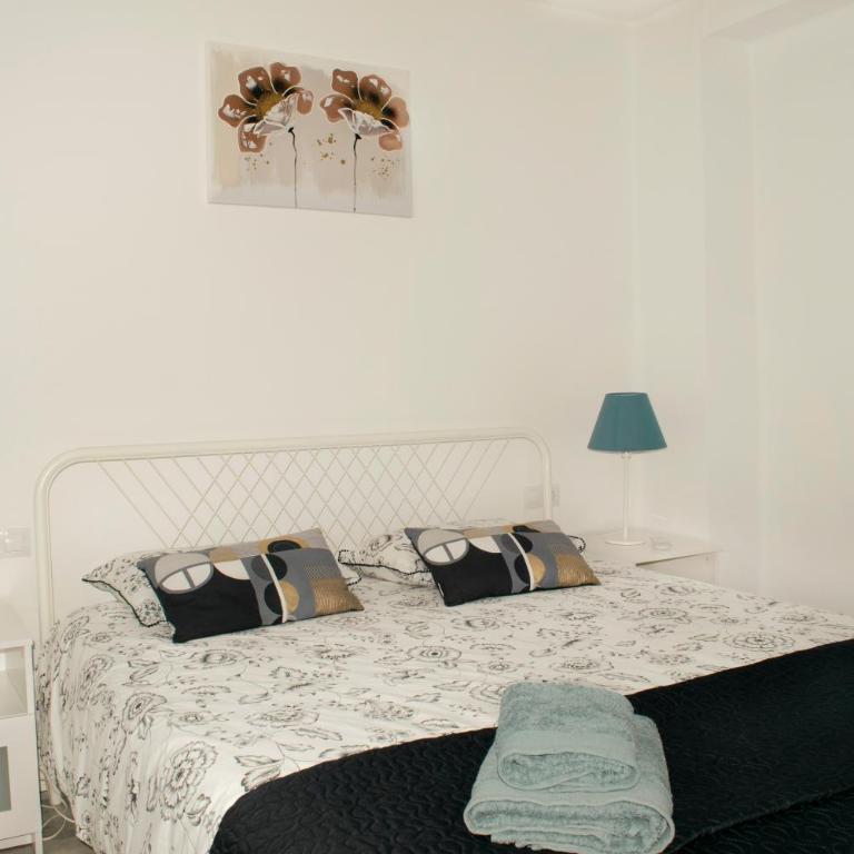 El Camino Del Mar - Three-Bedroom Apartment - 13
