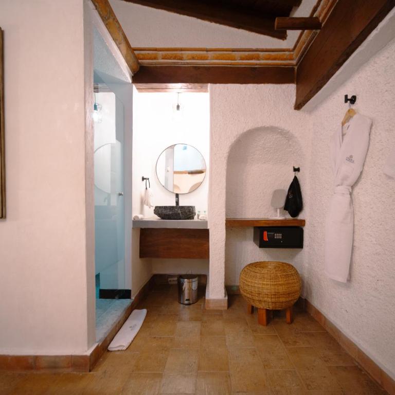 BOTANIQ HOTEL BOUTIQUE - Suite Estándar - 4