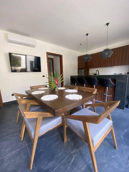 ¡New Villa 4BR with priv jacuzzi! - Villa - 22