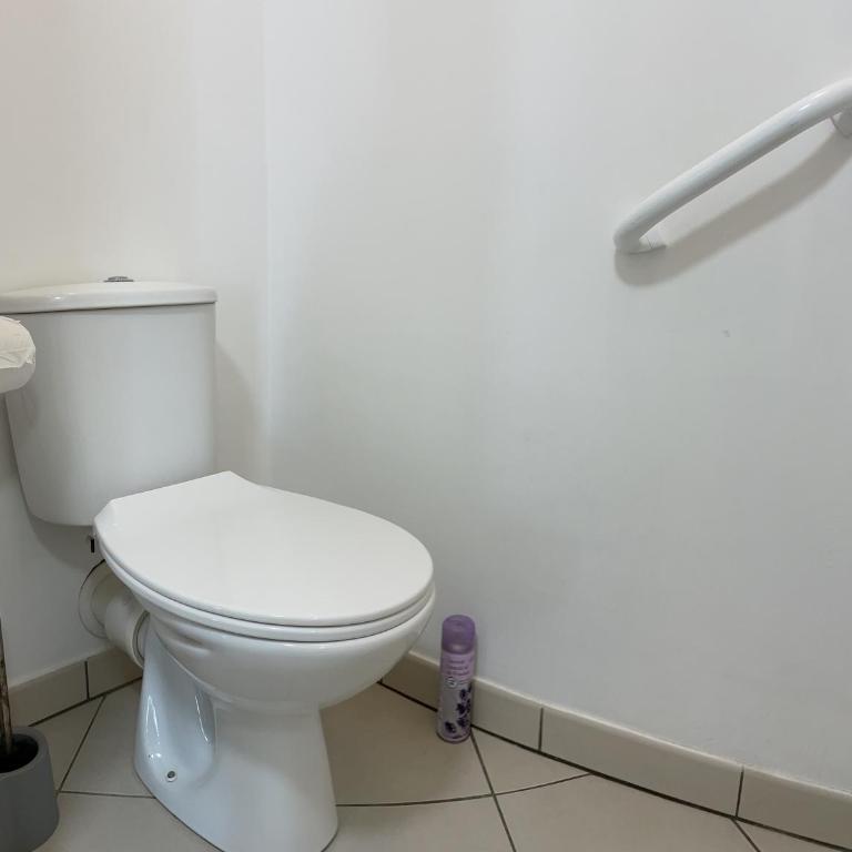 1 bedroom apartment Near Monaco Train Station - Chambre Simple - 20