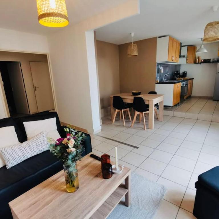 Le cosy montpelliérain T3 avec parking - Two-Bedroom Apartment - 1