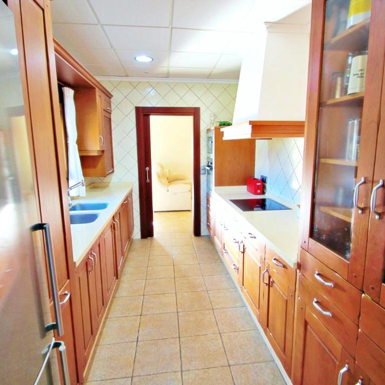 Marquesol - pri. pool villa with captivating hill views in Benitachell - Three-Bedroom Villa - 13