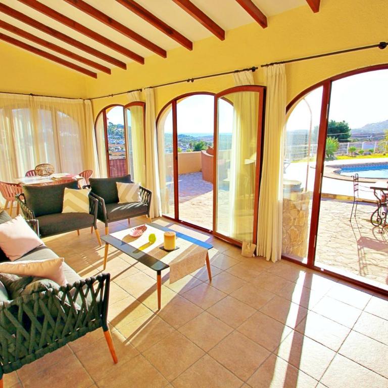 Marquesol - pri. pool villa with captivating hill views in Benitachell - Three-Bedroom Villa - 15