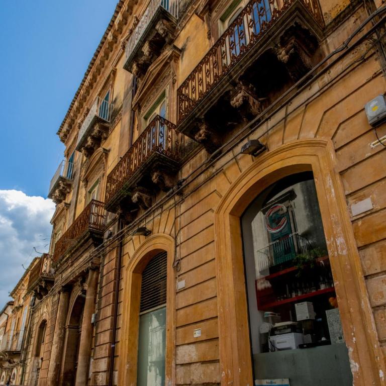 Palazzo D'Arte - Luxury Home - Ragusa Centro - Appartamento con 2 Camere da Letto - 37