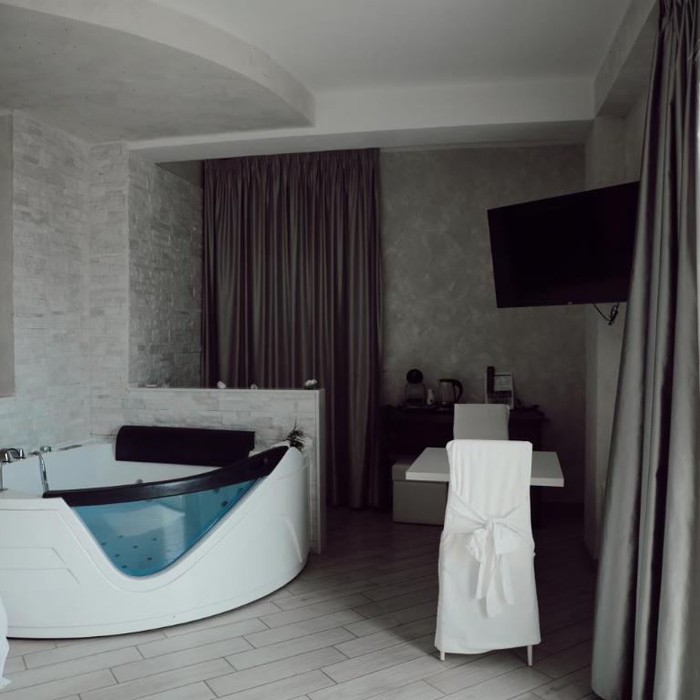 BlueBay Residence Resort - Suite con Vasca Idromassaggio - 1