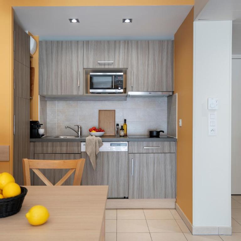 Résidence Pierre & Vacances Premium Julia Augusta - Appartement 2 Chambres avec Climatisation et Balcon (6 Personnes) - Côté sud - 2