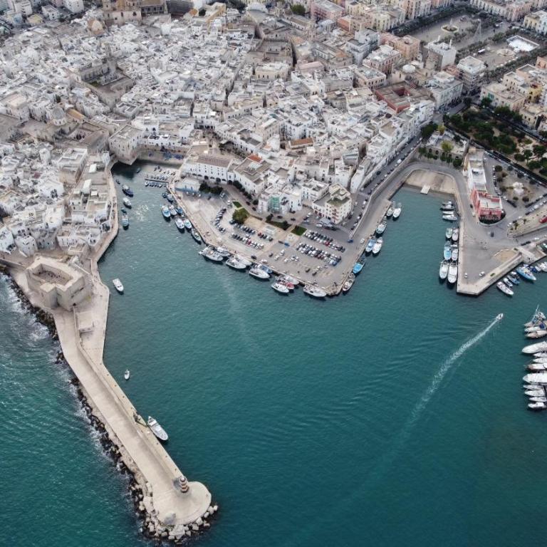 Loft 900 - Home & SPA - A Timeless Luxury in Monopoli - One-Bedroom Apartment - 80