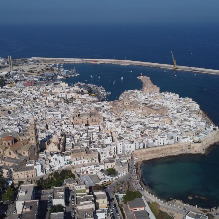 Loft 900 - Home & SPA - A Timeless Luxury in Monopoli - One-Bedroom Apartment - 90