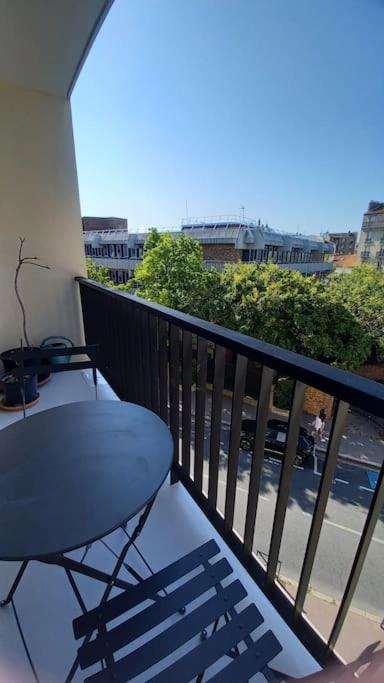 L'ESCUDIER Appartement calme proche Roland Garros avec vue panoramique et parking - Apartment mit 1 Schlafzimmer - 6
