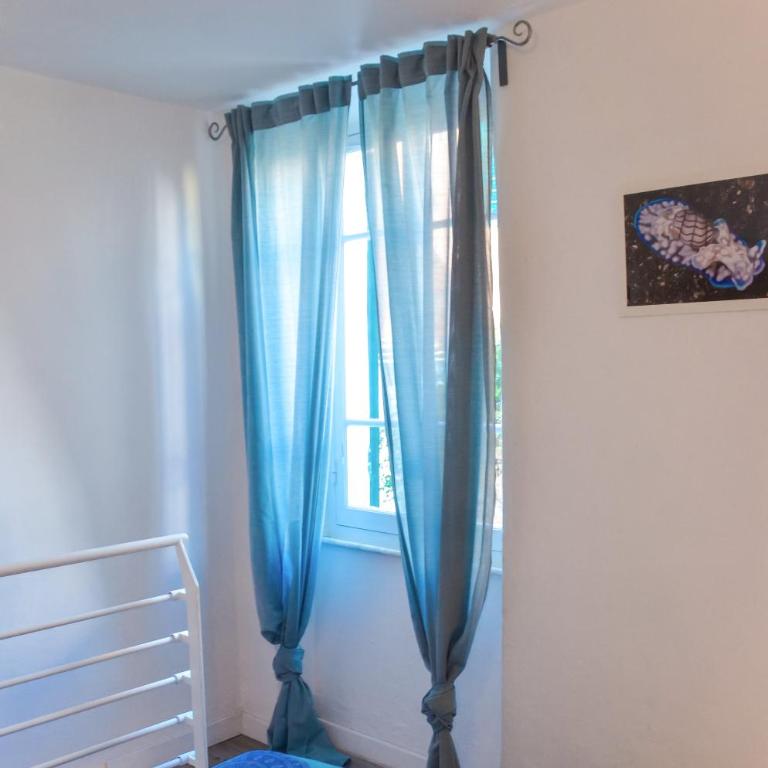 DEMIVIE GUESTHOUSE - Camera Matrimoniale - 4