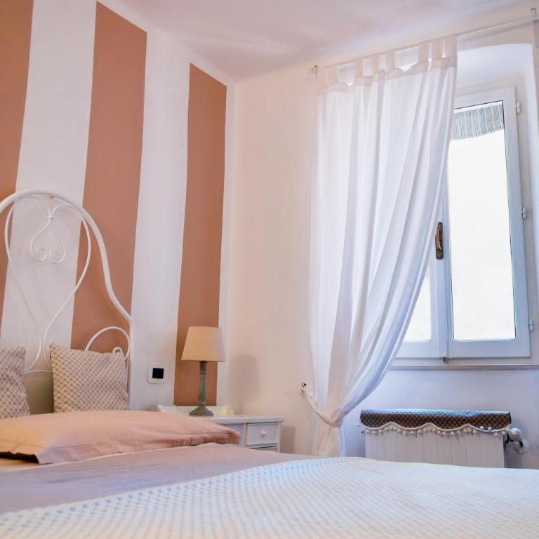 DEMIVIE GUESTHOUSE - Camera Matrimoniale con Bagno Privato - 12