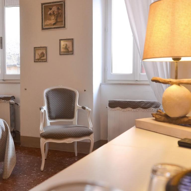DEMIVIE GUESTHOUSE - Camera Matrimoniale con Bagno Privato - 9