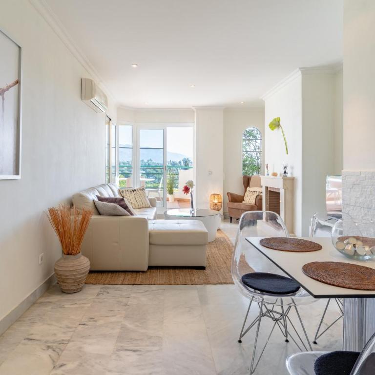 Central 2 Bedroom Apartment with Stunning Views - Apartamento con vistas al mar - 9