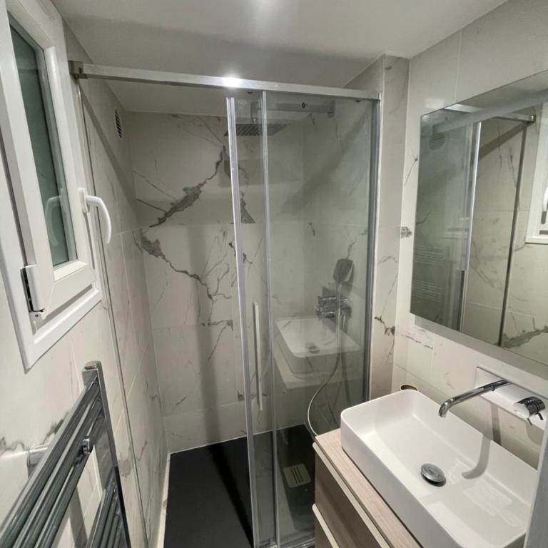 Appartement Neuf à 500m des Champs-Élysées - Appartement 2 Chambres - 11