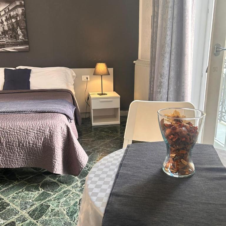Amarillo - Double Room with Private Bathroom - 11