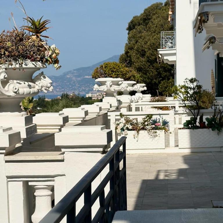Elegant Sea View Retreat in Historic Villa with Pool - Appartement 2 Chambres - 6