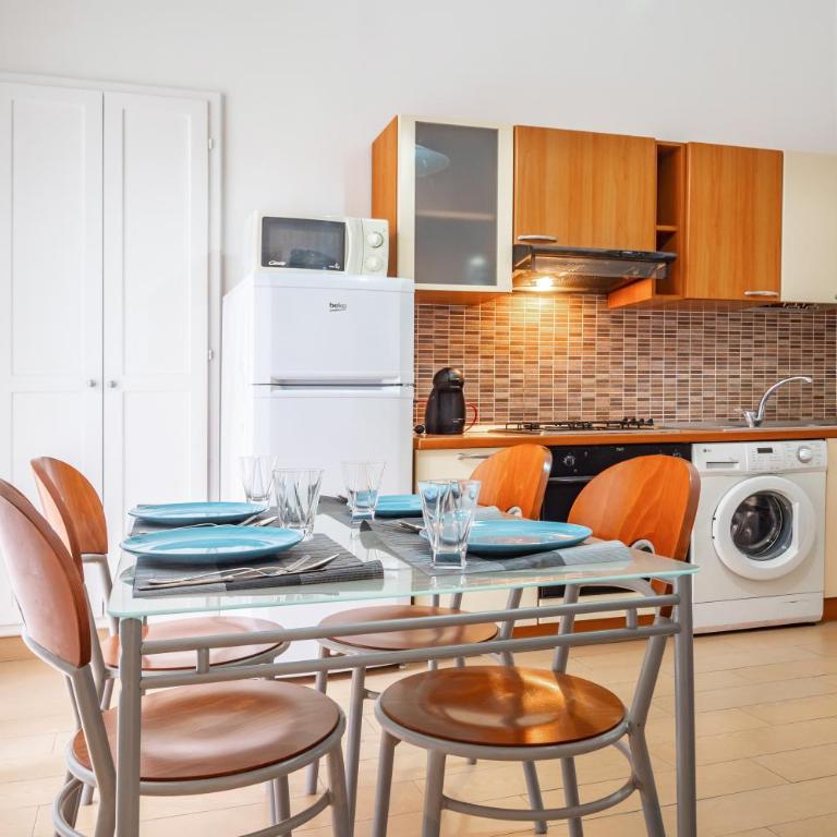 GuestHost - One step away from the historic center Lovely Flats - Two-Bedroom Apartment - 6