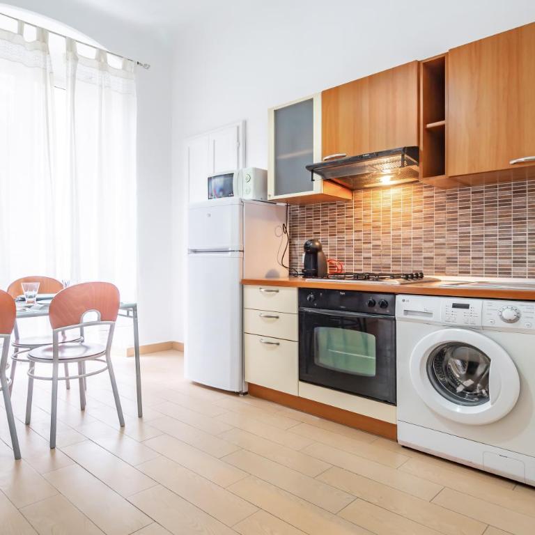 GuestHost - One step away from the historic center Lovely Flats - Two-Bedroom Apartment - 1