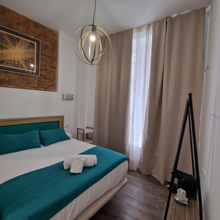 Hotel y Apartamentos Doña Lola - Habitación Individual Superior - 1