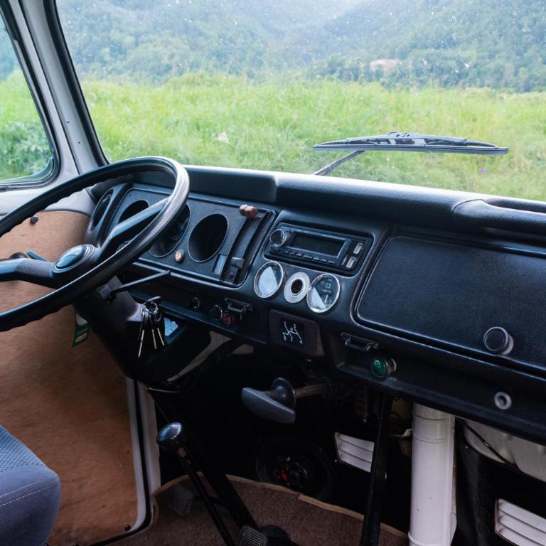 Retro VW Kombi T2 Campervan - Casa Móvil - 17