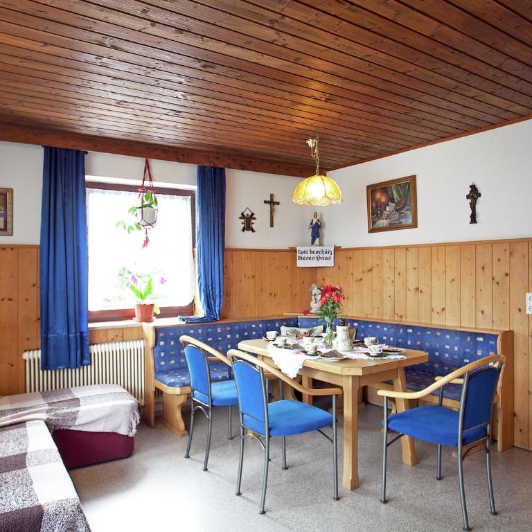 Apartment in Wagrain near Ski Slopes - Apartment mit 2 Schlafzimmern - 4