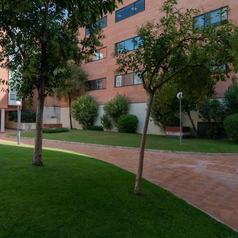 Apartamento con parking y piscina - One-Bedroom Apartment - 18