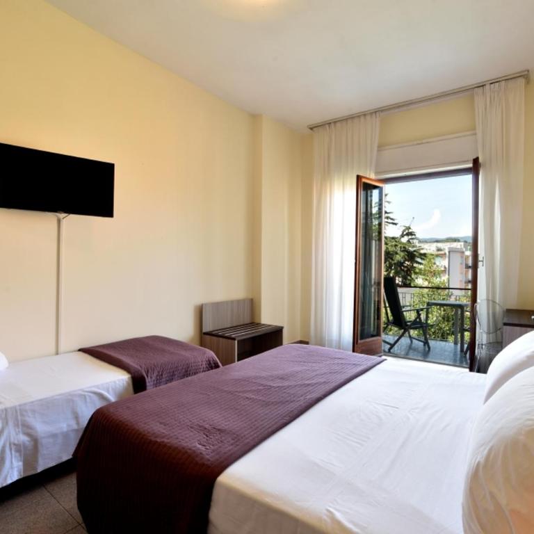 Hotel Diano Marina Mhotelsgroup - Habitación Triple Superior - 5