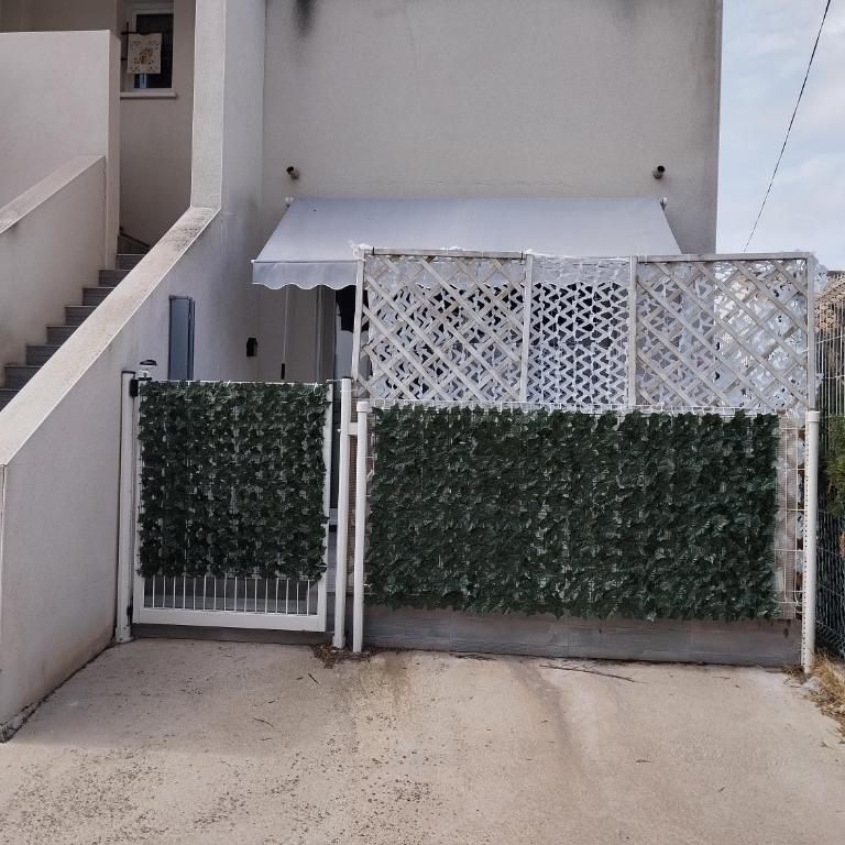 Bedroom Agde 34300 - Chambre Double avec Terrasse - 8