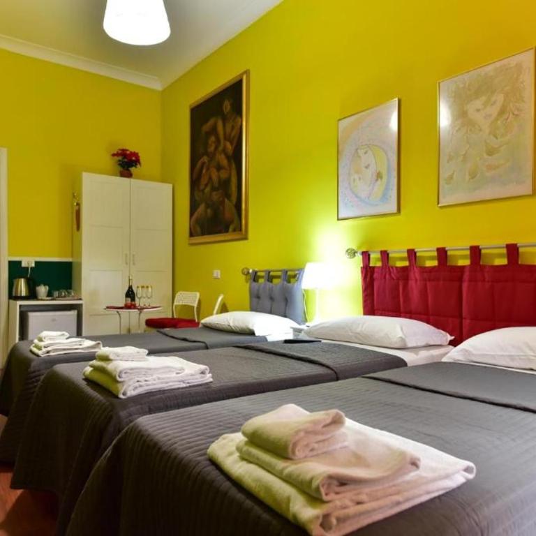 Best Rooms Termini - Camera Tripla con Bagno Privato Esterno - 2