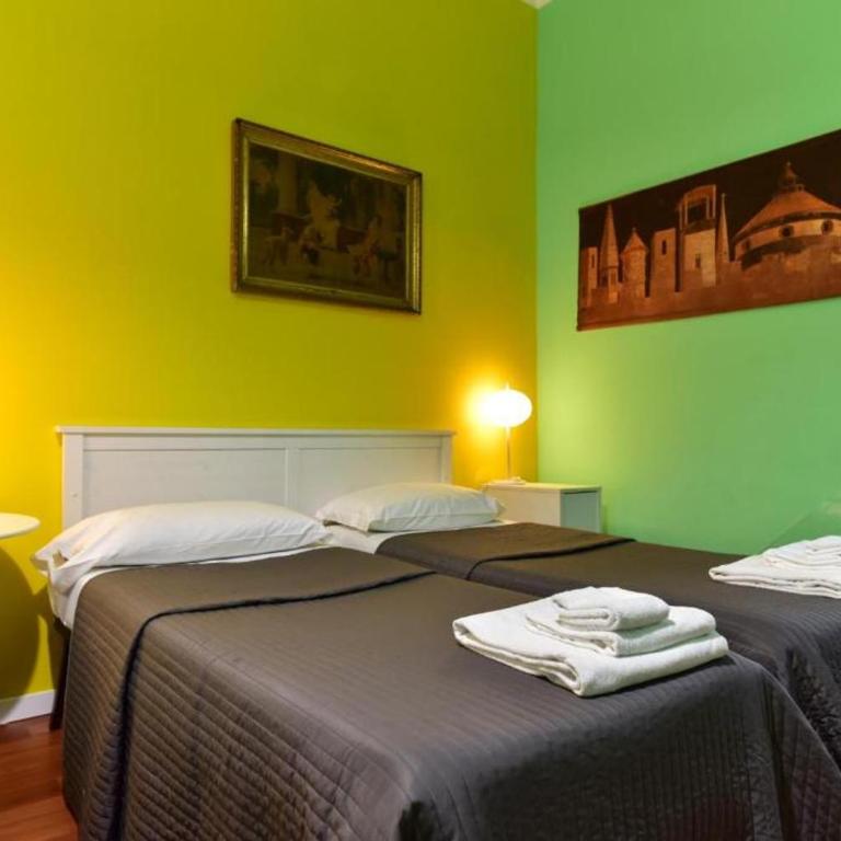 Best Rooms Termini - Camera Quadrupla con Bagno Privato - 5