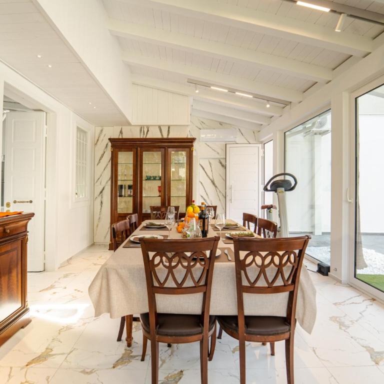 HOLIDAYS ALBA - Two-Bedroom Villa - 26