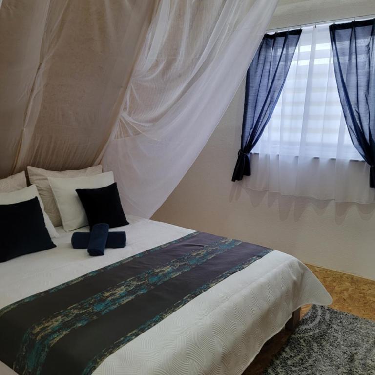 Kuća za odmor Villa Kovačević - Three-Bedroom Villa - 23