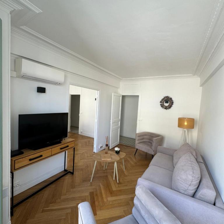 Aston - Appartement Centre Ville Massena - Appartement Supérieur - 4