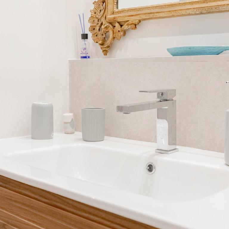 H11 [The King's Apartment] Ariston - Centro - Appartamento Deluxe - 33
