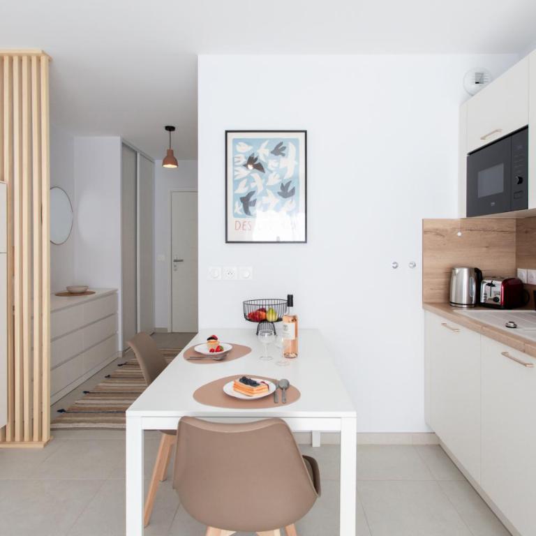 A5 Staywizus - Modern Studio 5 min to Sea - Pool & Garage - Studio - 19