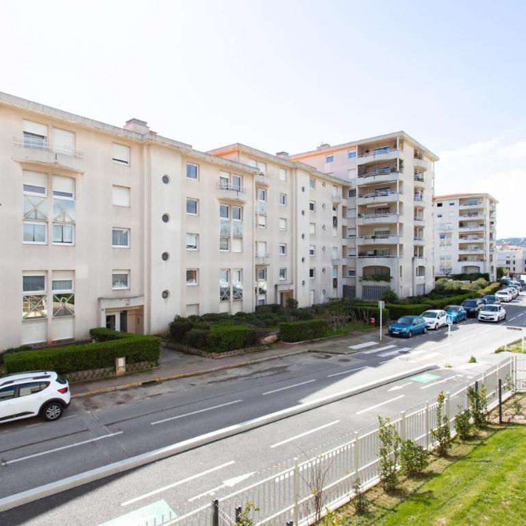 A5 Staywizus - Modern Studio 5 min to Sea - Pool & Garage - Studio - 22