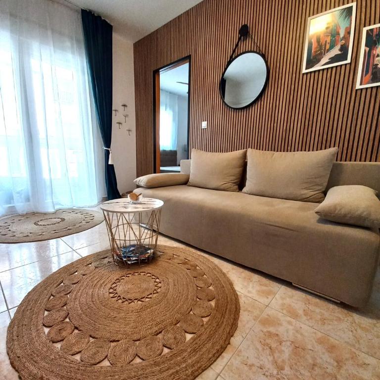 Hola Torrevieja - Apartamento de 2 dormitorios - 1